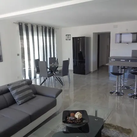 Residence Du Midi Apartamento *